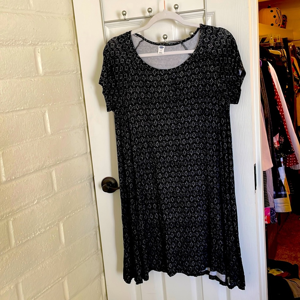 Black and white knit swing dress